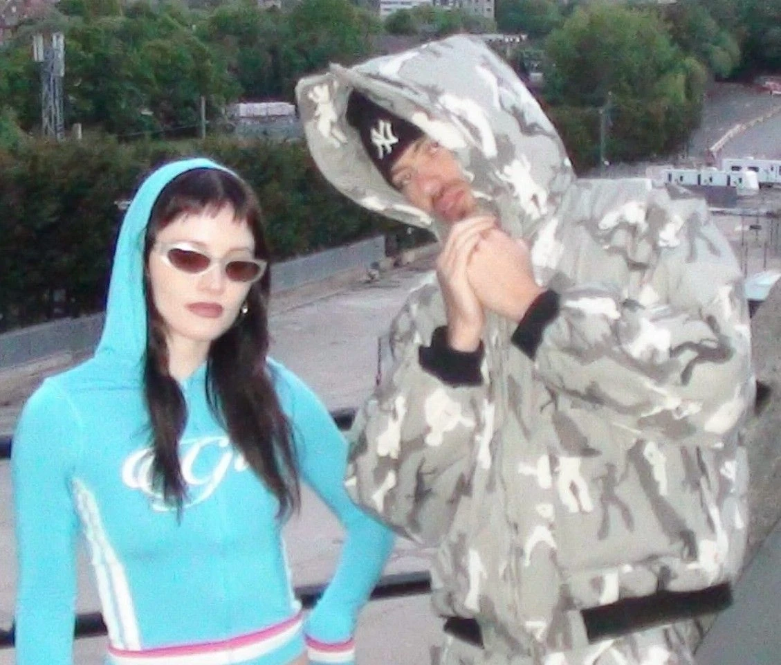 conheca duo que vai abrir shows de Harry Styles no.webp