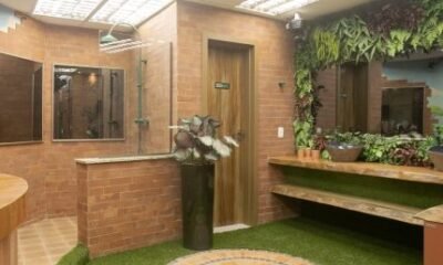 1786413472 Participante do Big Brother defende urinar em chuveiro coletivo e