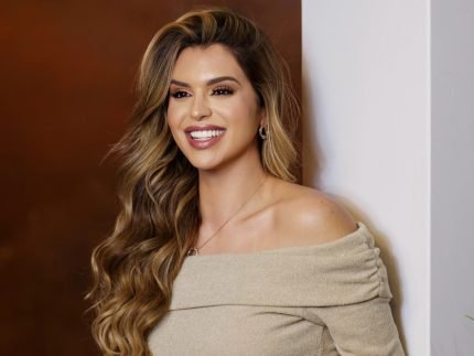 1786475780 Mais um nome Ex Record Monica Fonseca e sondada para integrar