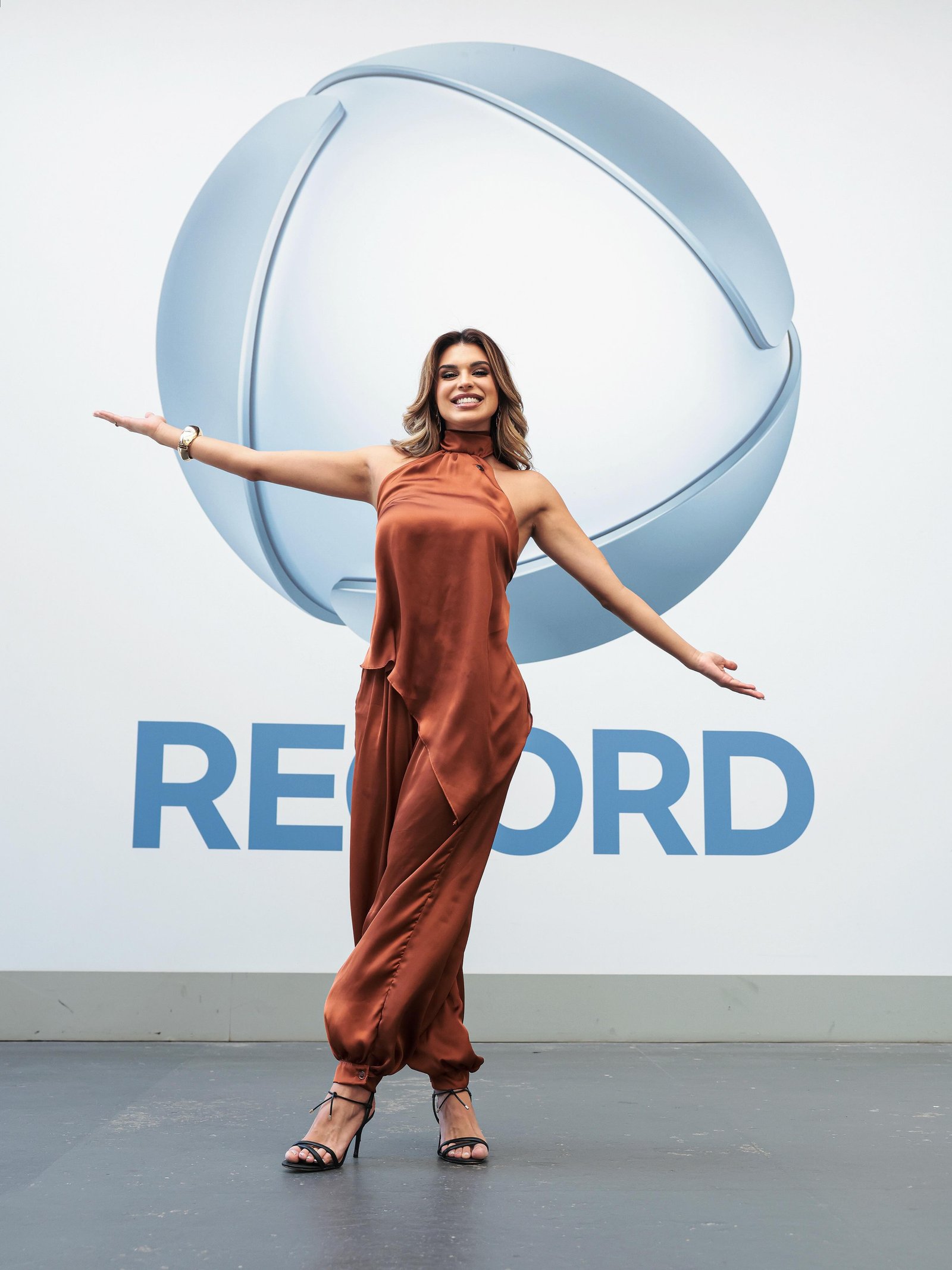 Crédito: Reprodução Instagram @monicafonsecatv Crédito: Reprodução Instagram @monicafonsecatv