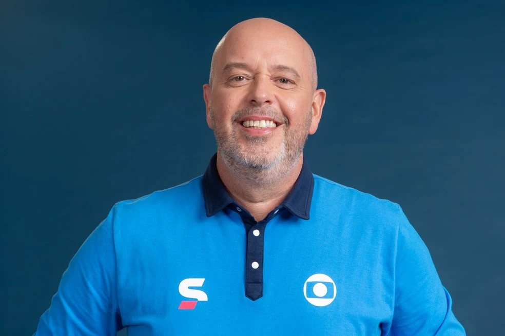 Alex Escobar passa por cirurgia para retirada de um.webp