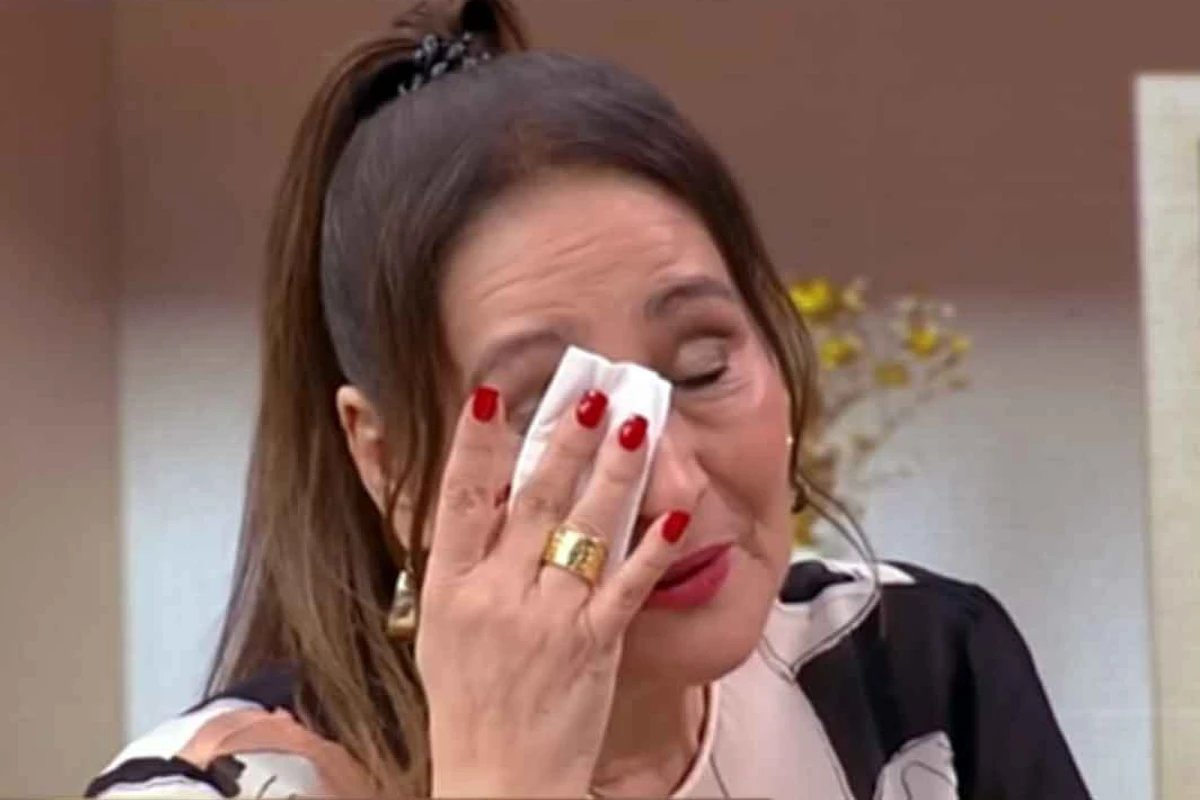Devastada Sonia Abrao chora ao lamentar triste noticia ‘Me pegou