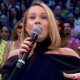 Durante o Domingao Mariana Ximenes recebe noticia de ultima hora