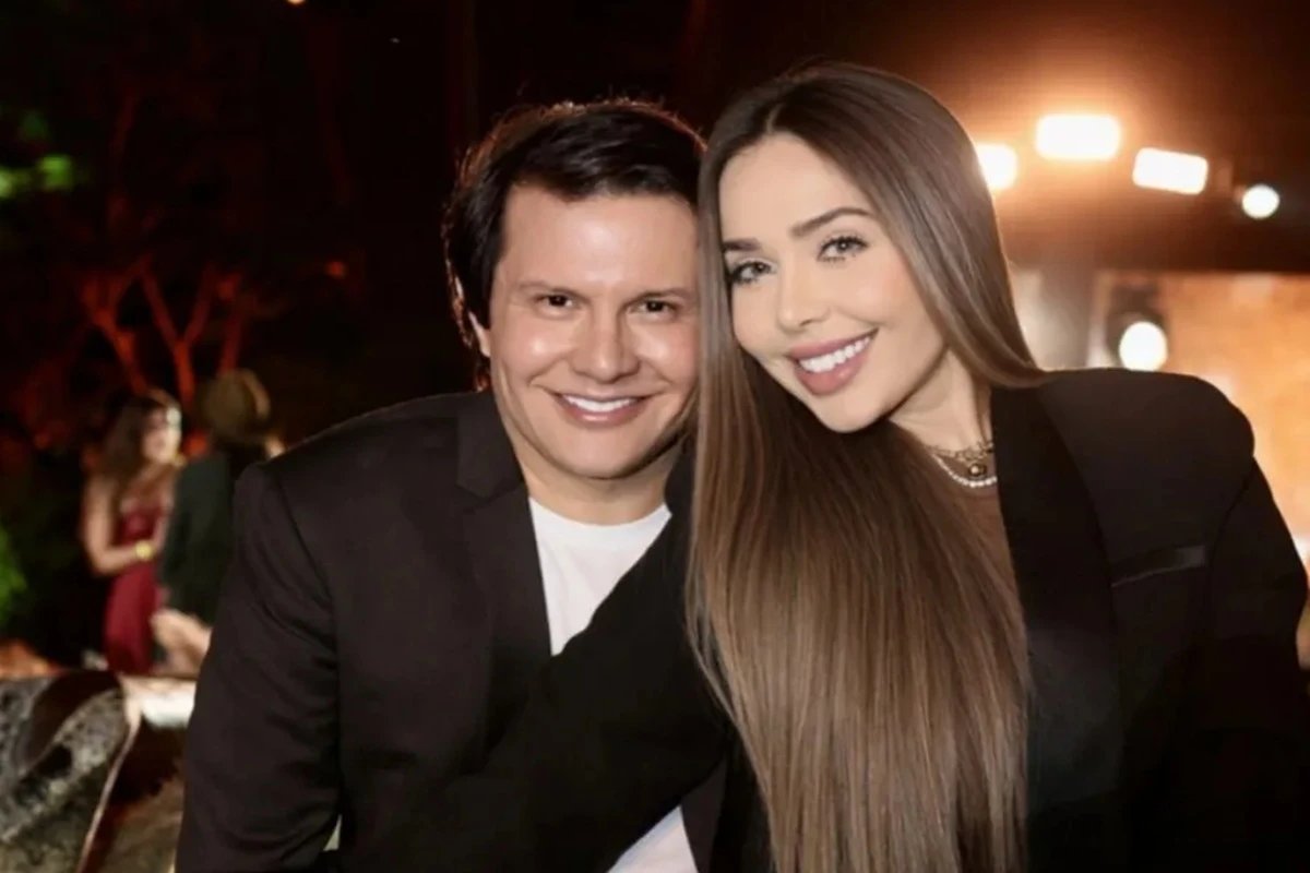 Esposa diz que cantor Giovani terminou casamento por telefone e