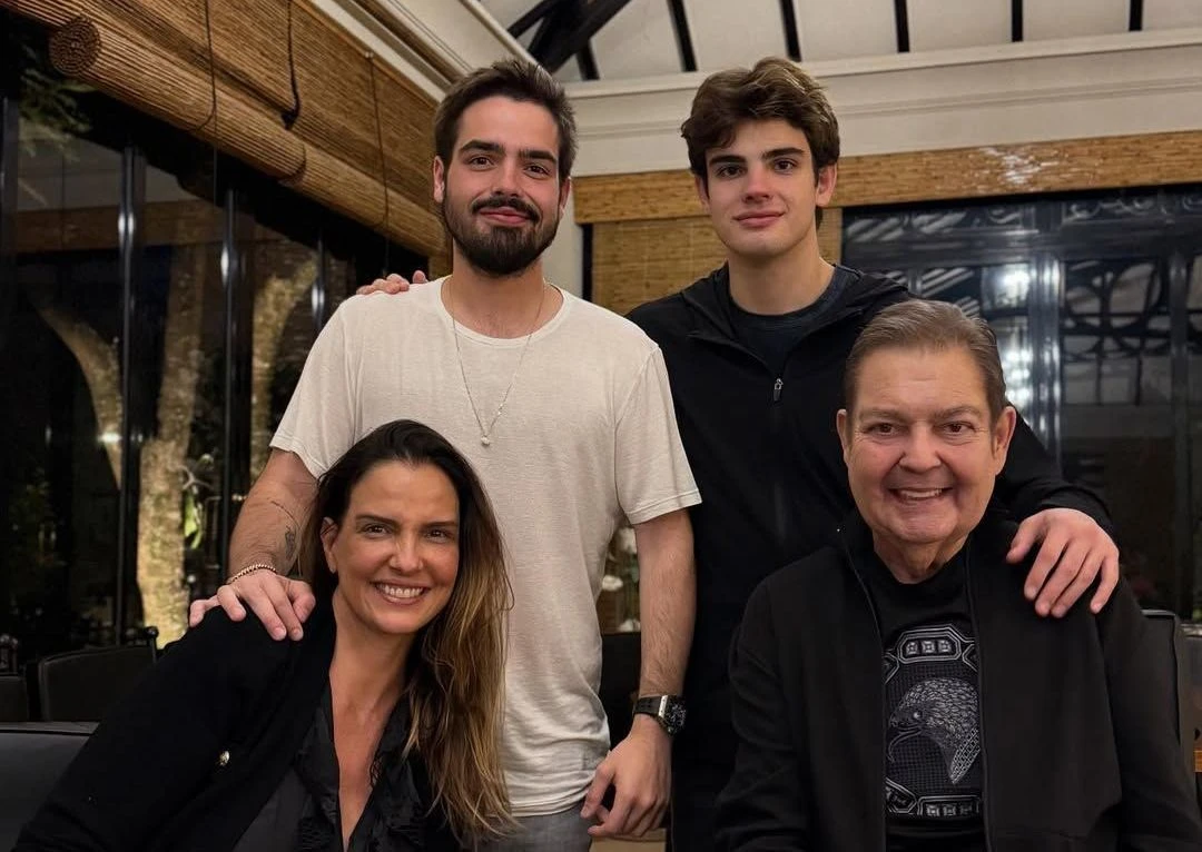 Faustao passa por reabilitacao muscular apos quatro transplantes.webp