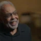 Grave Gilberto Gil e resgatado por bombeiros apos emergencia.webp