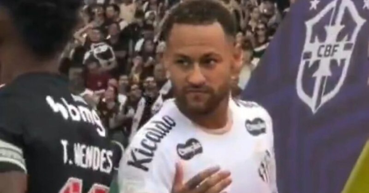 Leitura labial mostram xingamentos e ofensas de Neymar a arbitra