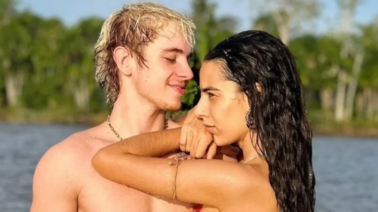Marina Sena e Juliano Floss terminam e fas levantam.webp