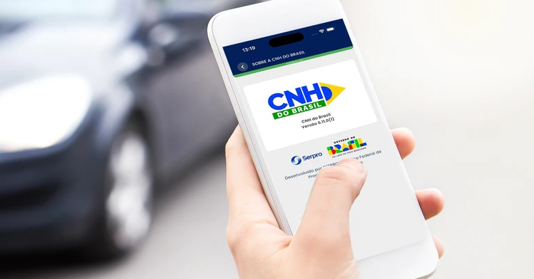 Motorista parado na blitz sem CNH fisica e bateria.webp