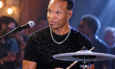 Musico acorda do coma brevemente e familia diz ‘Infelizmente…