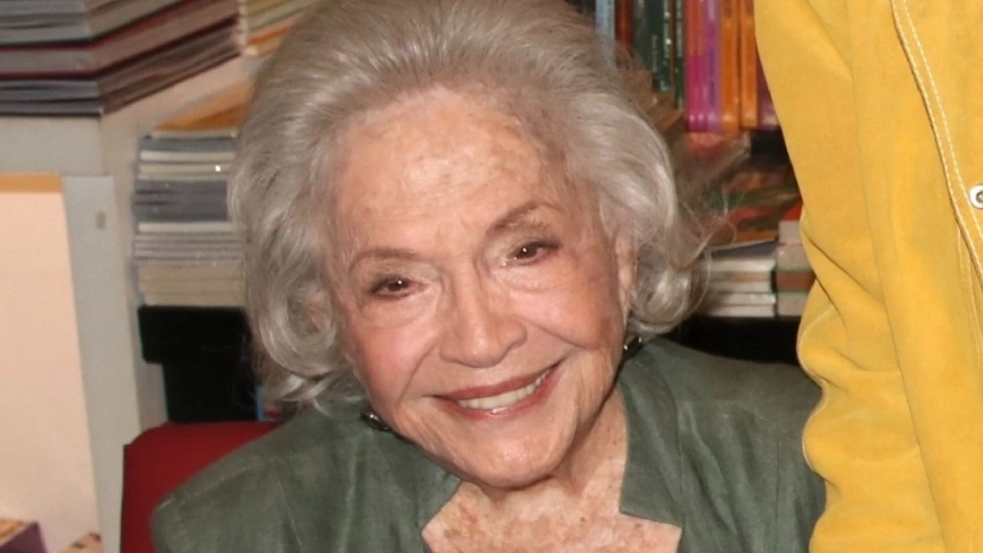 Nathalia Timberg completa 97 anos relembre seus principais papeis.webp