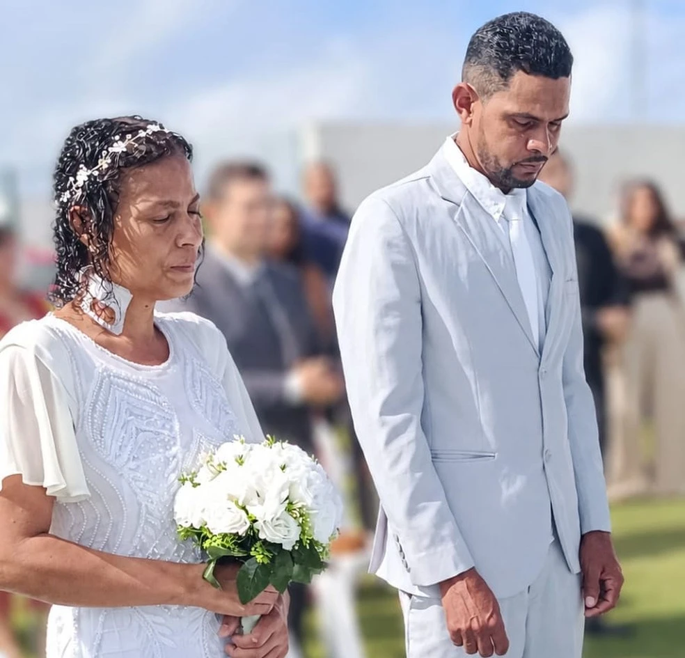 Paciente com cancer se casa em hospital de Sergipe.webp