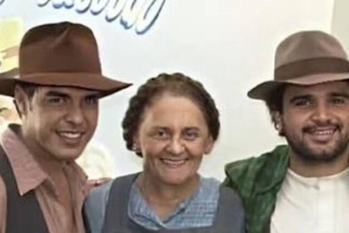 Poucas horas antes da morte de Laura Cardoso Luciano Camargo