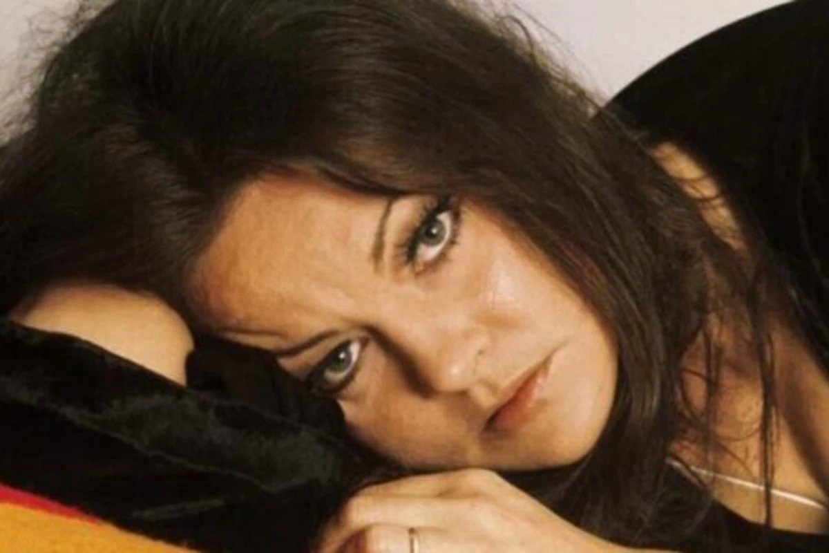 Querida cantora morreu em tragico acidente de carro e