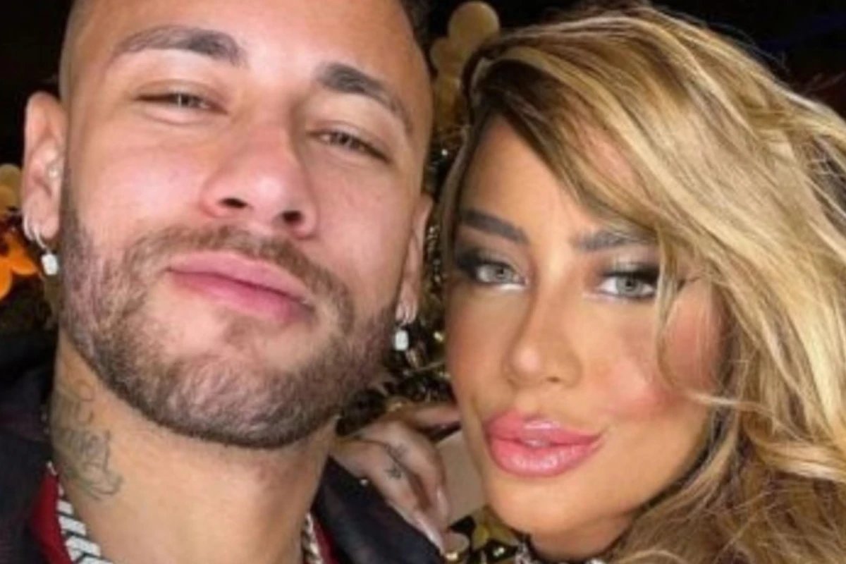 Rafaella Santos irma de Neymar e alvo de ataques durante
