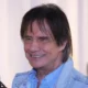 Roberto Carlos cancela show e fas ficam na porta.webp