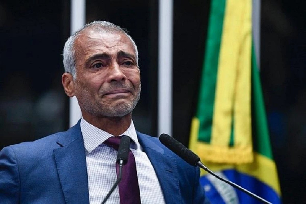 Romario devolve salario apos polemica na Copa do Mundo e