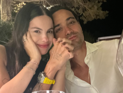 Sthefany Brito se declara ao marido e celebra oito anos