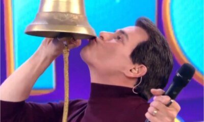 Video Celso Portiolli fica na frente da Globo e comemora