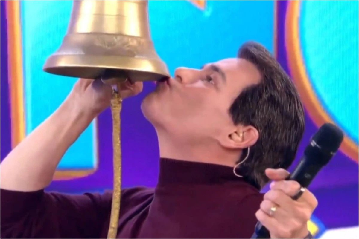 Video Celso Portiolli fica na frente da Globo e comemora