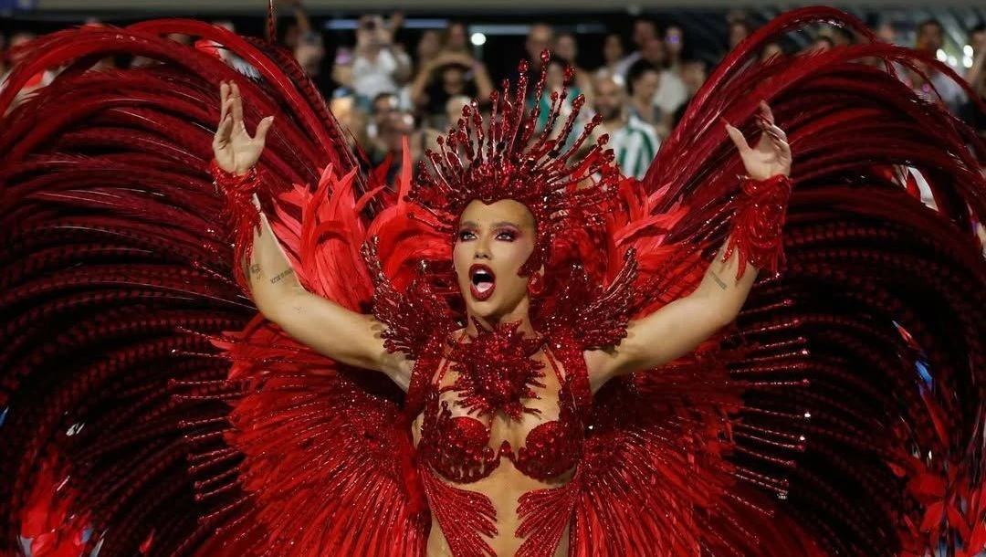 Virginia deixa posto de rainha da Grande Rio Nao.webp