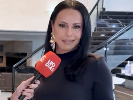 Viviane Araujo se choca ao saber de rumor de Paolla