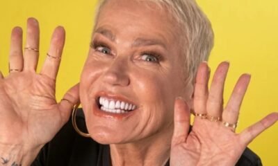 Xuxa brinca com criticas sobre figurino ao mostrar habilidades em