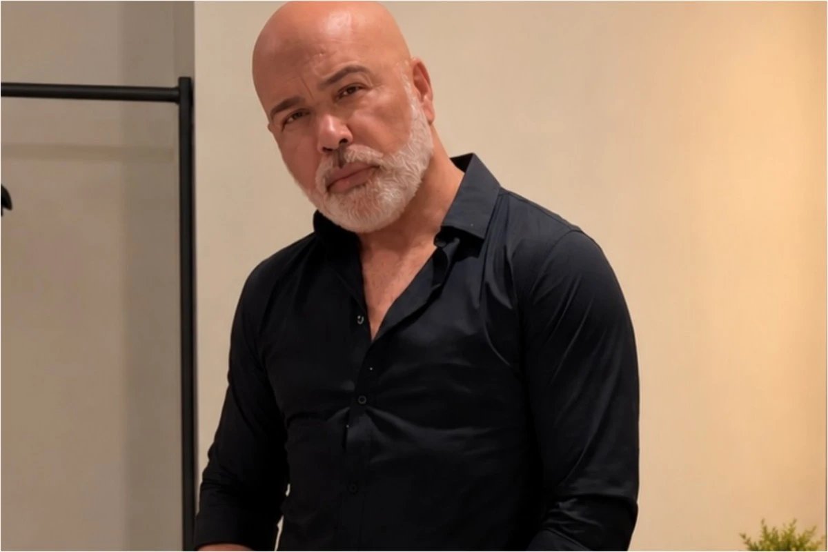 Apos desaparecimento do helicoptero com o cantor Rick FAB usa
