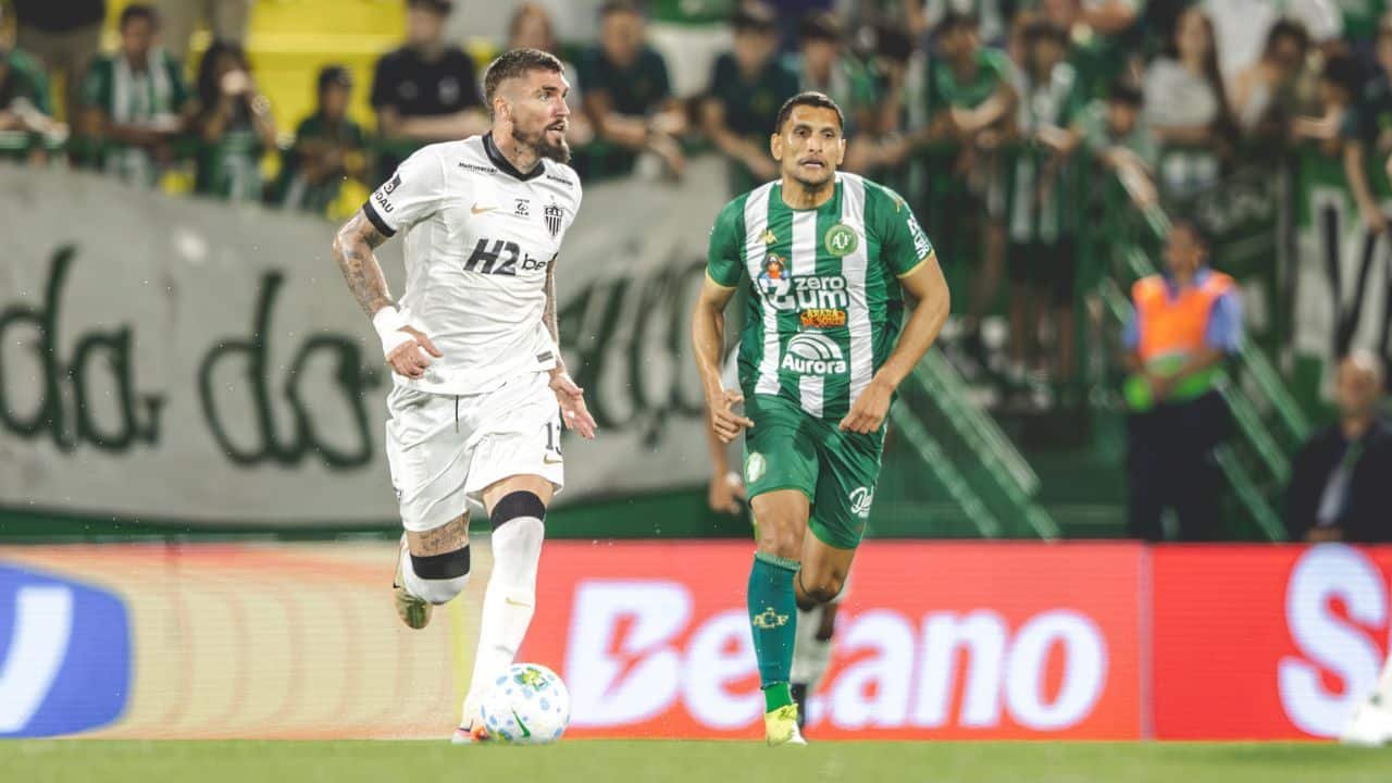 Atletico MG enfrenta a Chapecoense neste sabado veja onde assistir –