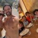 Com fotos na companhia do marido e dos filhos Patricia