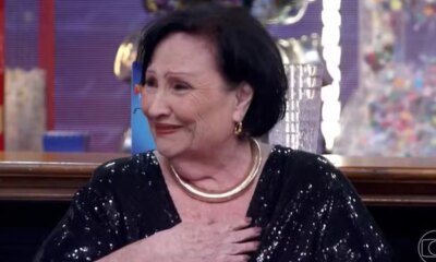 Dona Dea passa por momento delicado no palco do Domingao