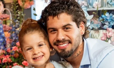 Eita Ze Felipe canta ao vivo e reacao da.webp