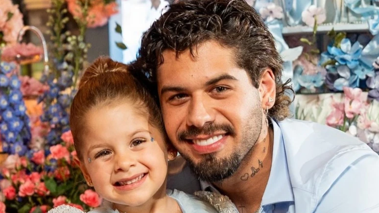 Eita Ze Felipe canta ao vivo e reacao da.webp
