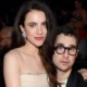 Jack Antonoff ironiza divorcio com Margareth Qualley Leia as.webp