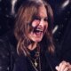 Kelly Osbourne revela recaida no alcoolismo apos morte de Ozzy