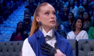 Marina Ruy Barbosa vai as lagrimas apos ocorrido no palco