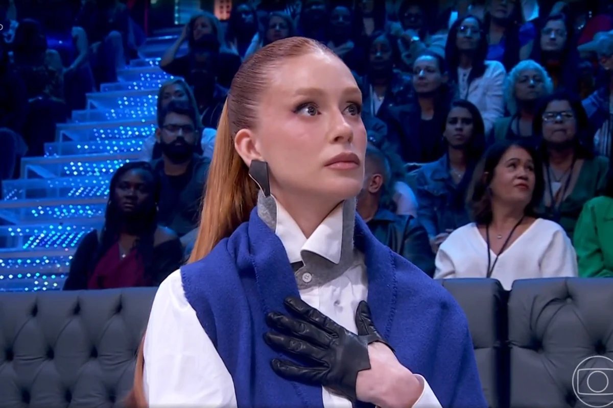 Marina Ruy Barbosa vai as lagrimas apos ocorrido no palco