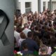 Morte de querido cantor sertanejo causa comocao durante despedida em