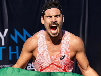 Nicolas Prattes relembra feito historico em maratona e recebe carinho