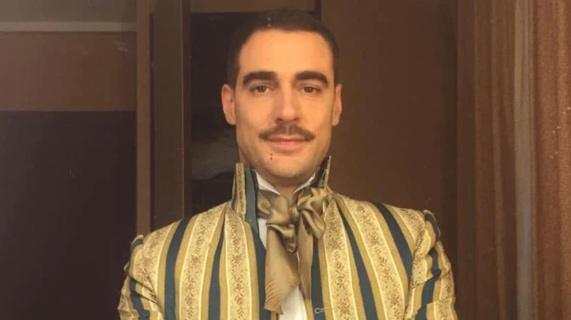 Quem foi o ator Arnaud Denis submetido a uma.webp