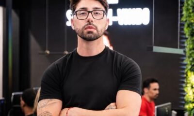 Rico convida Alvaro para ser seu par em casamento e