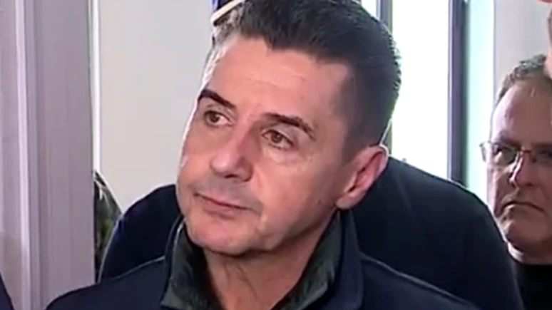 Socio de Rick preferiu viajar de carro a pegar.webp