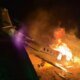 Video mostra aviao de cantor Rey Vaqueiro pegando fogo apos