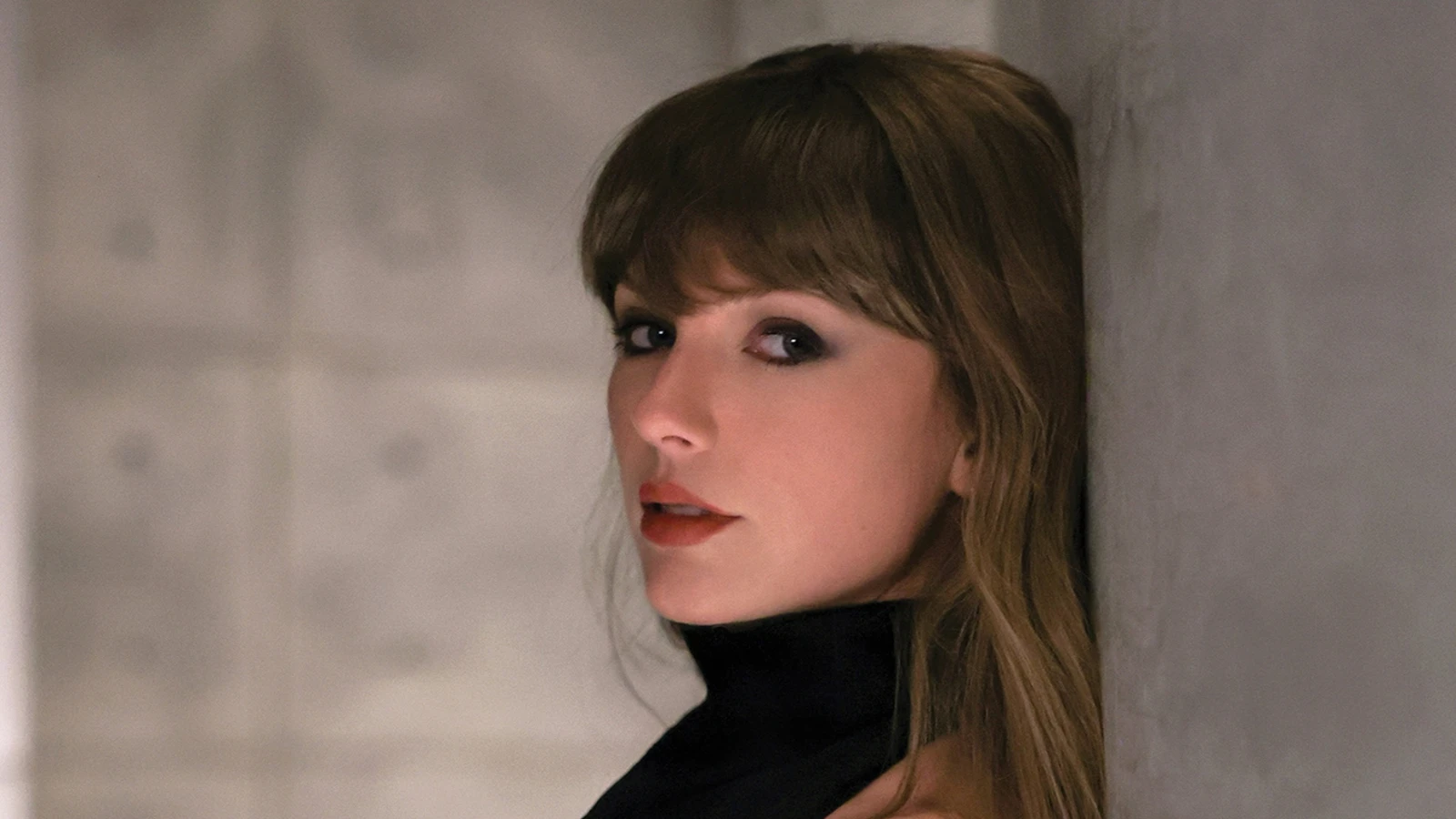 entenda as referencias ao casamento de Taylor Swift na musica.webp