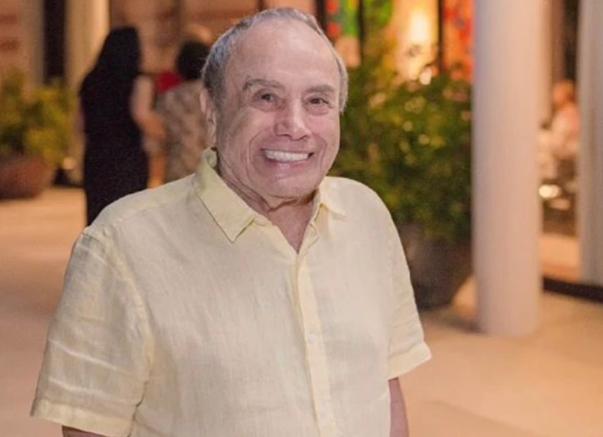 Aos 95 anos Stenio Garcia danca valsa em festa.webp