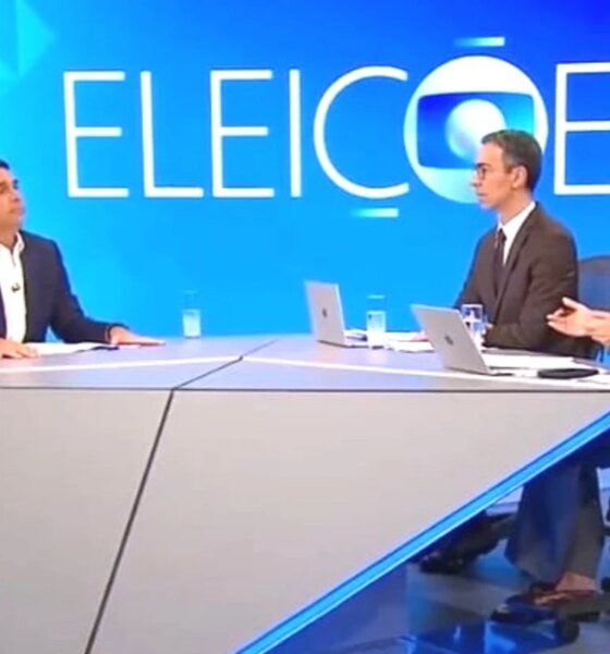 Flavio Bolsonaro nao fica em cima do muro e toma