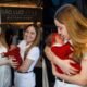 Mari Fernandez e Julia Ribeiro deixam maternidade apos nascimento da